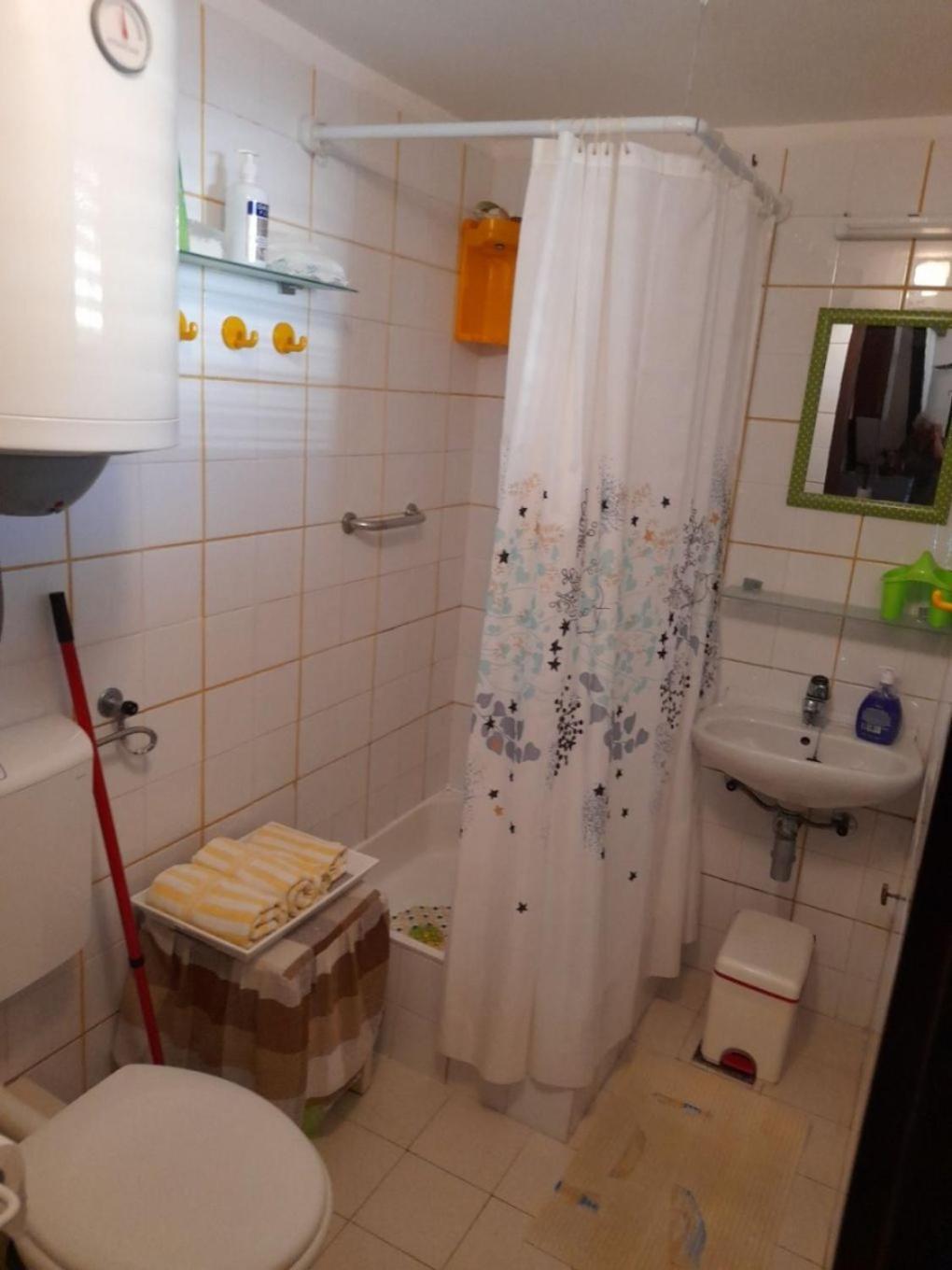 Apartment Danka - Affordable And At The Beach ブリスト エクステリア 写真
